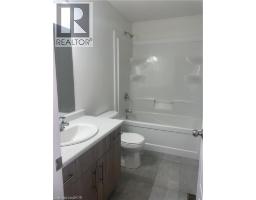 600 Victoria Street S Unit# 7, Kitchener, ON N2M1B3 Photo 12