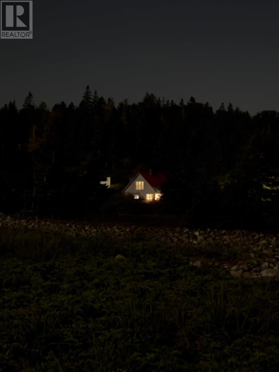 5 Sand Beach Road - Image 47