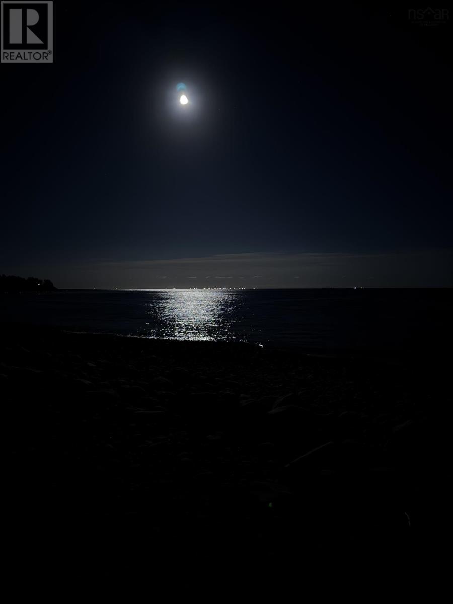 5 Sand Beach Road - Image 46