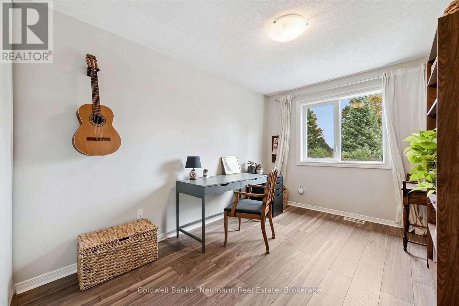 #5 39 PTARMIGAN DRIVE - 16