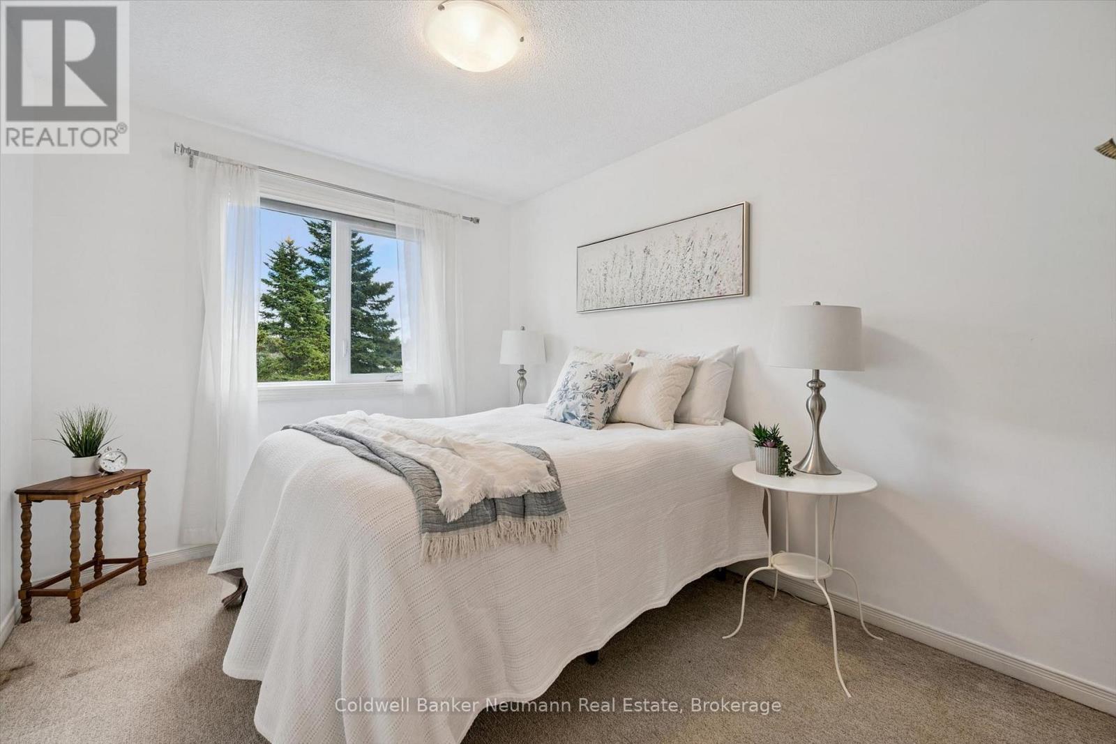 #5 39 PTARMIGAN DRIVE - 17