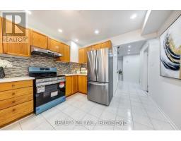 Bedroom 3 - 130 Morningview Trail, Toronto, ON M1B5L2 Photo 10