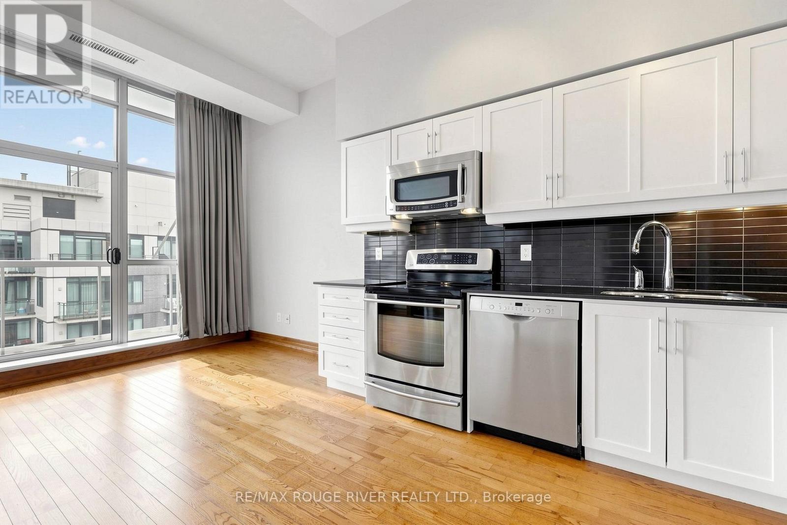 606- 601 Kingston Road, Toronto, ON photo 7