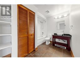 606 - 601 Kingston Road, Toronto, ON M4E3Y2 Photo 14