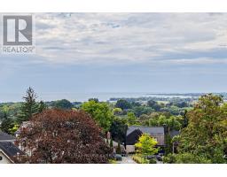 606 - 601 Kingston Road, Toronto, ON M4E3Y2 Photo 16