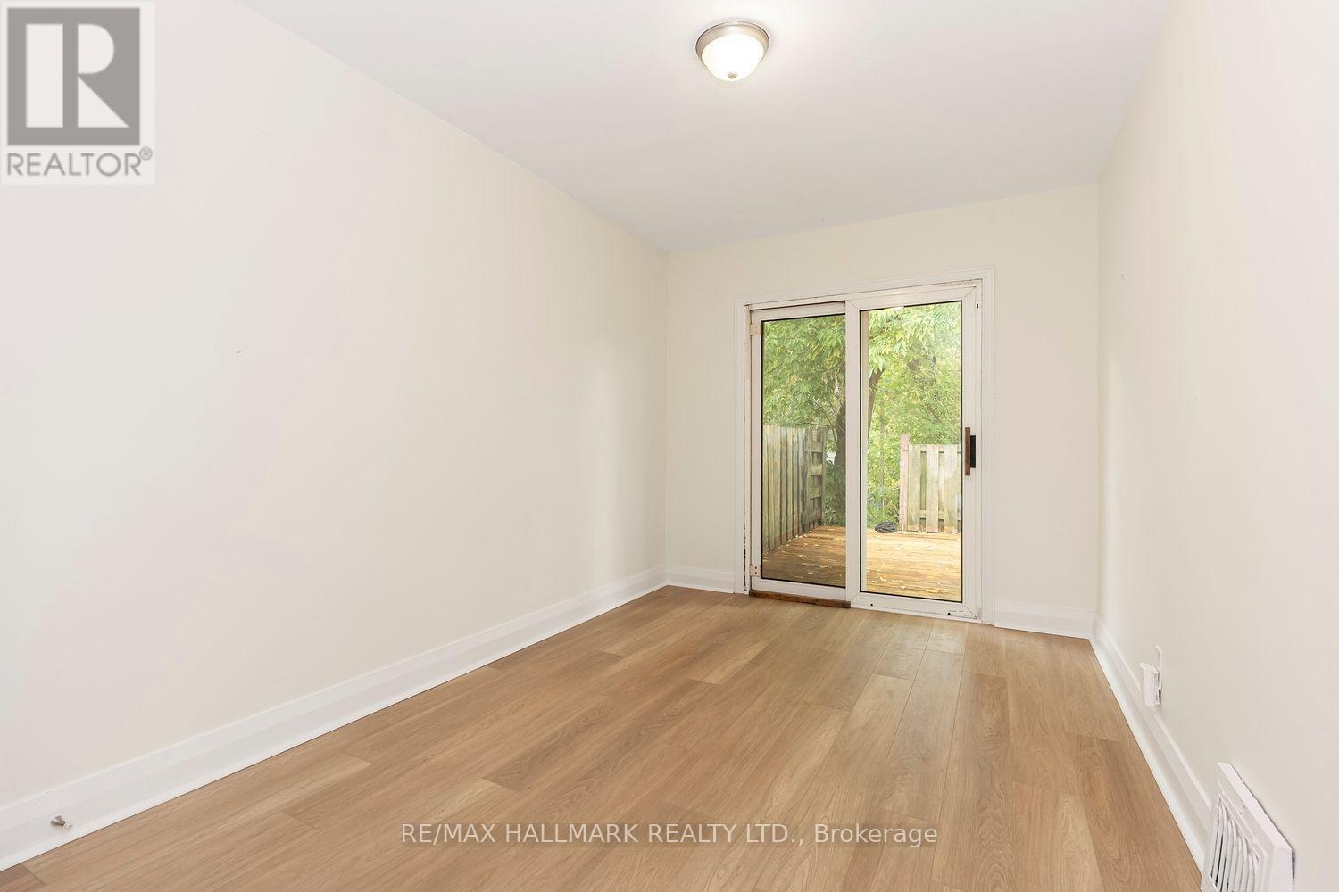 31 Thora Avenue, Toronto, ON photo 20