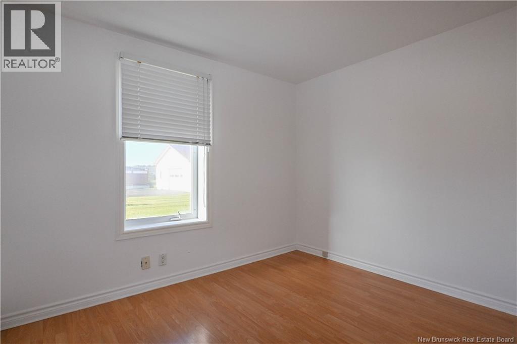 1157 De la mer Boulevard - Image 22