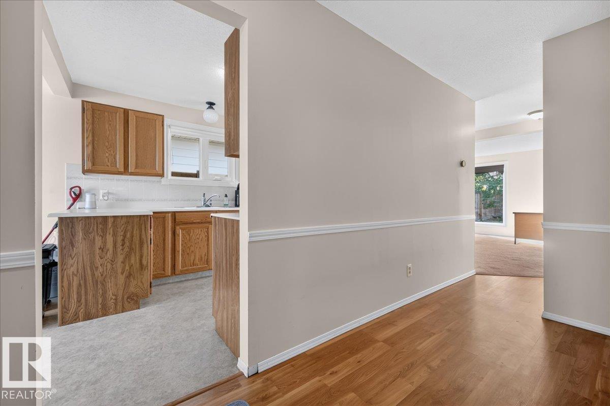 15228 84 ST NW - 6