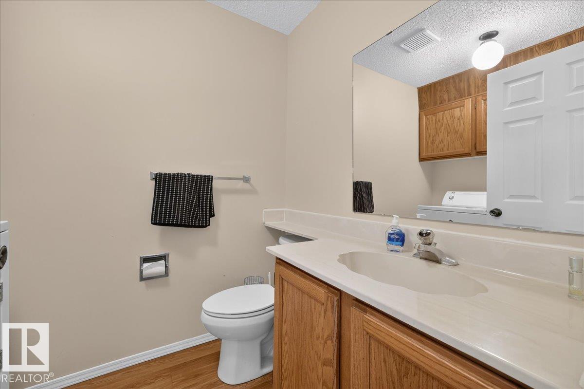 15228 84 ST NW - 24