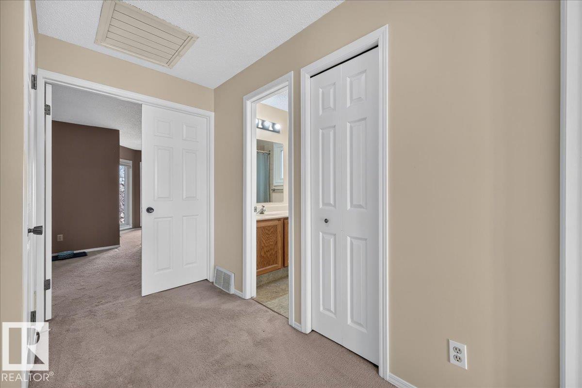 15228 84 ST NW - 31