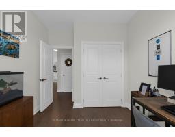 Bedroom 3 - 94 Summerhill Drive, New Tecumseth, ON L9R0S5 Photo 7