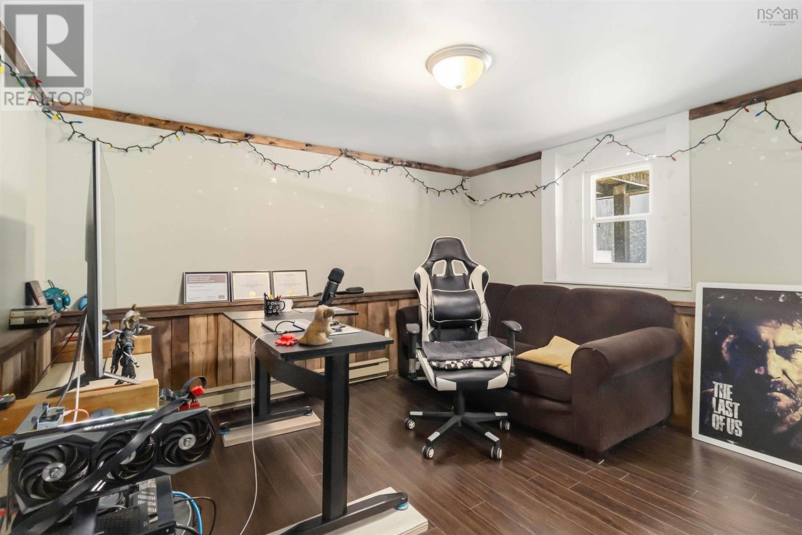 6689 3 Highway - Image 36