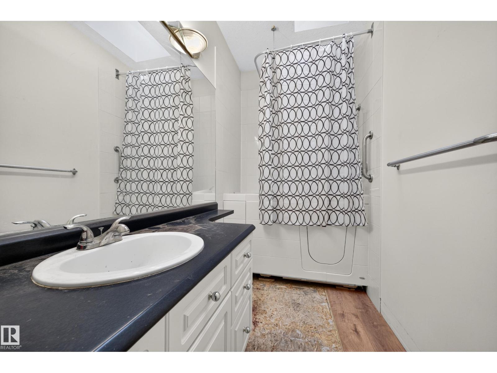 #135 52304 RGE ROAD 233 - 36