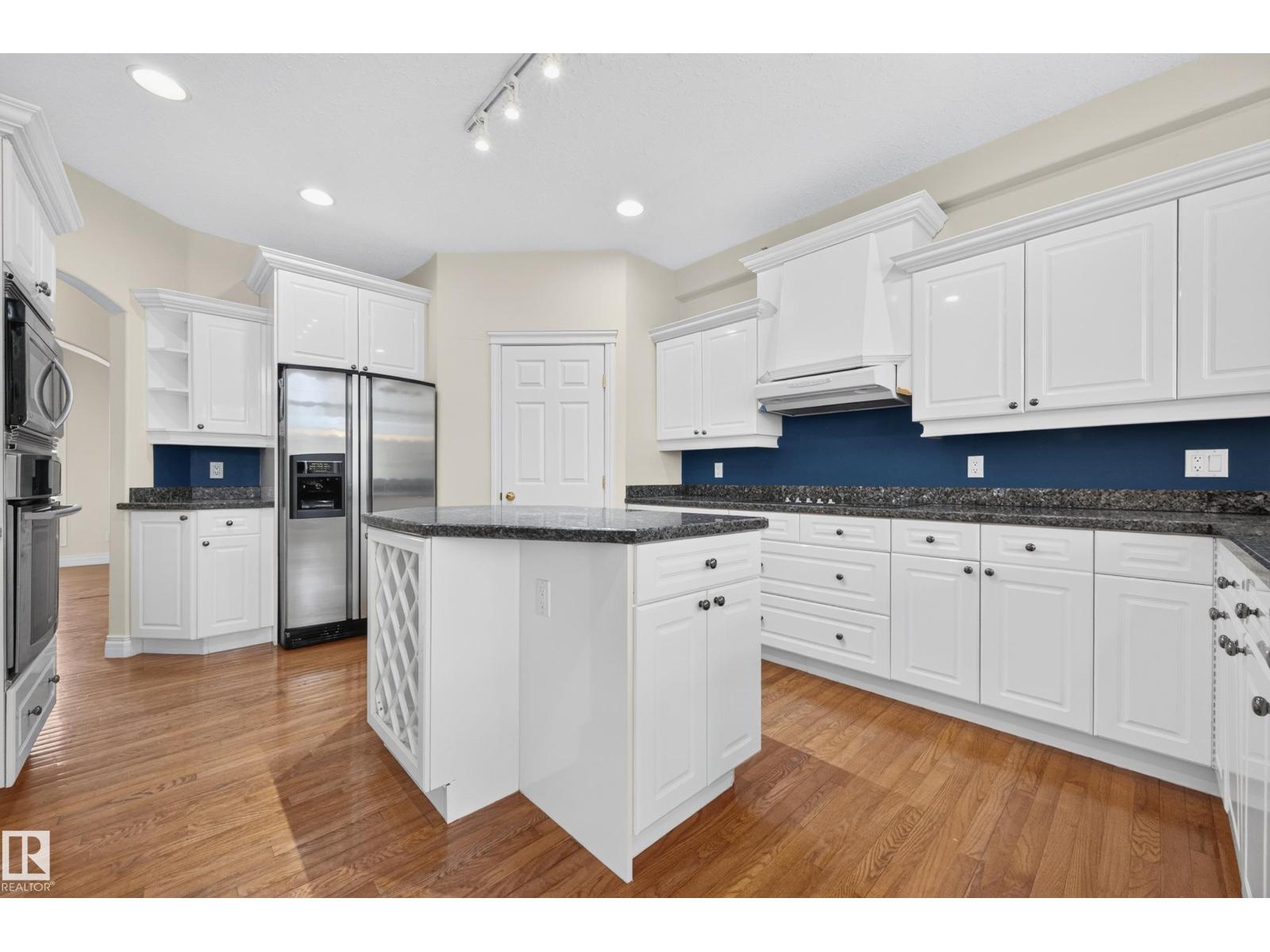 #135 52304 RGE ROAD 233 - 17