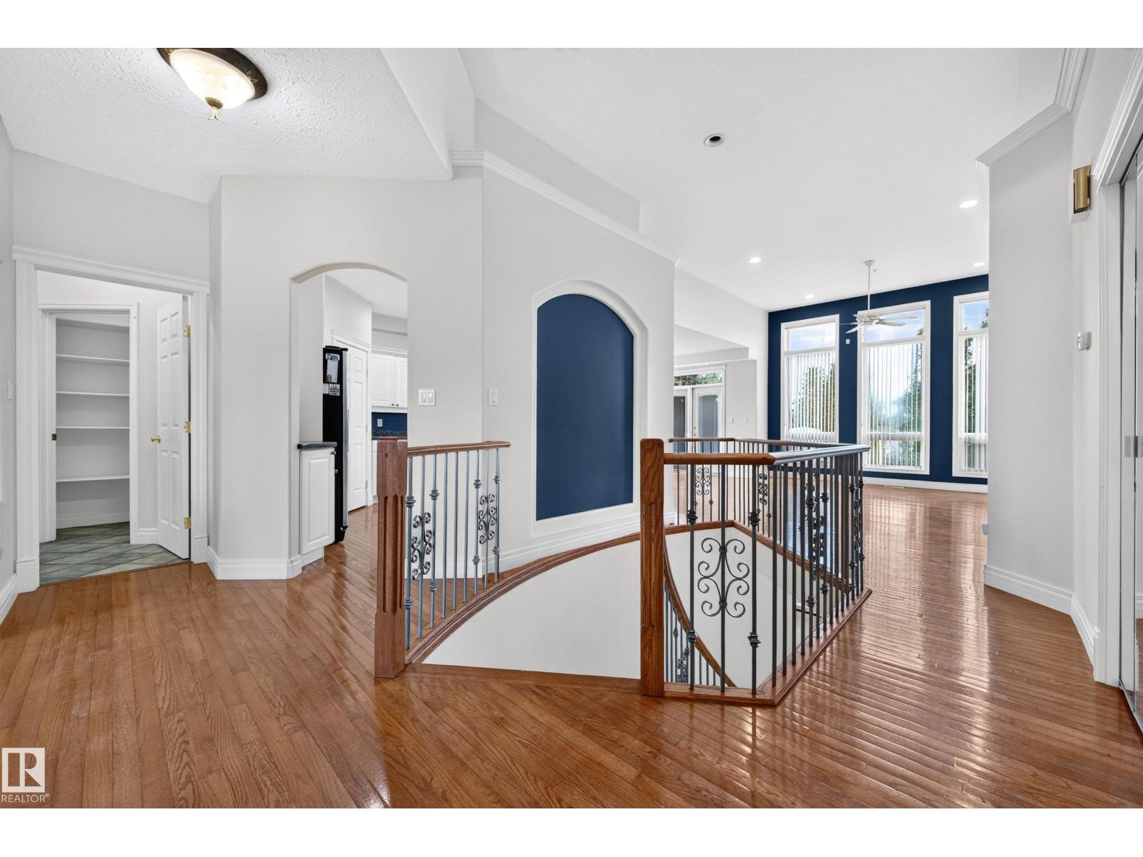 #135 52304 RGE ROAD 233 - 4