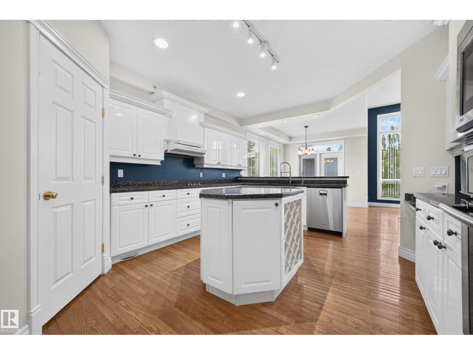 #135 52304 RGE ROAD 233 - 20