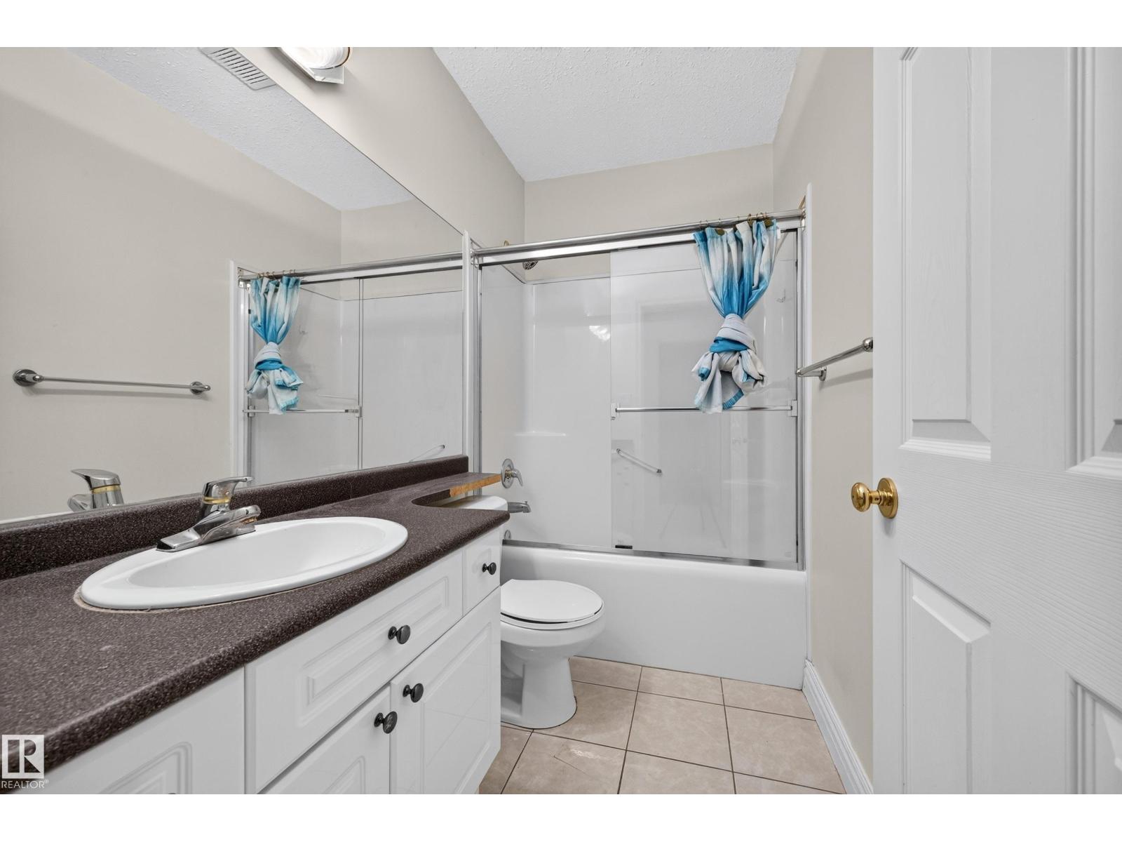 #135 52304 RGE ROAD 233 - 54