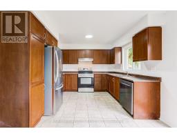 7 Empire Drive, Barrie, ON L4N0Y9 Photo 9