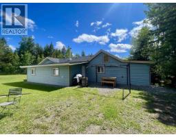 Laundry room - 6572 Wutke Road, 100 Mile House, BC V0K2E2 Photo 8