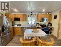 6572 Wutke Road, 100 Mile House, BC V0K2E2 Photo 18