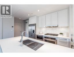 707, 46 9 Street NE - photo 6