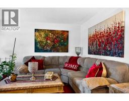 4726 44 Avenue NE - photo 4