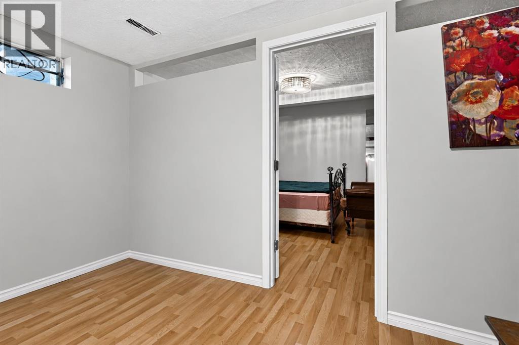 4726 44 Avenue NE - Image 30