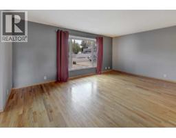 325 Flett Drive NE - photo 4