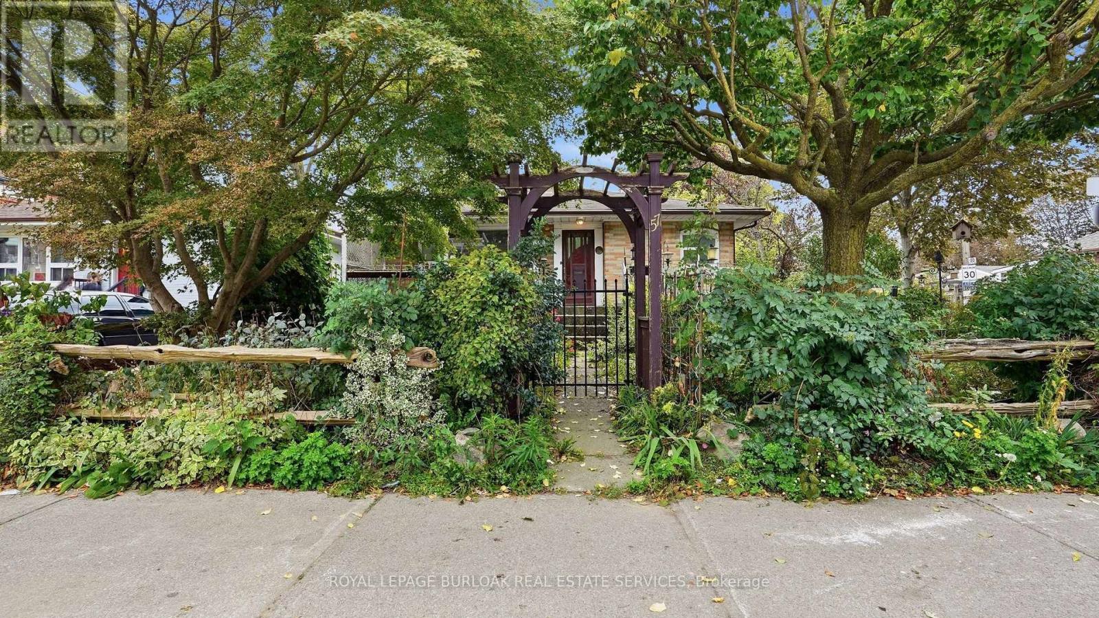 57 Lambton Avenue, Toronto, ON photo 3