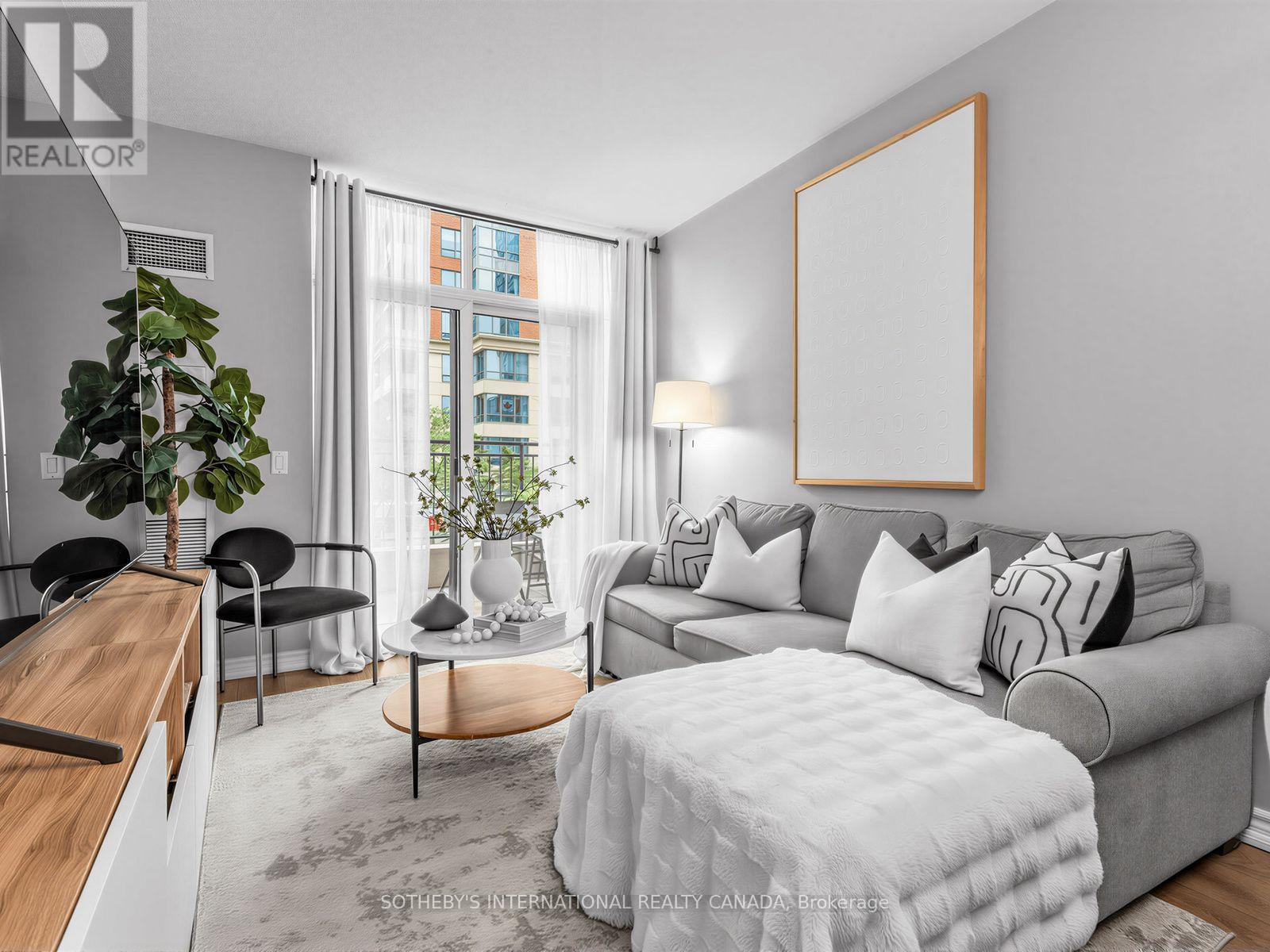 127- 5233 Dundas Street West, Toronto, ON photo 3