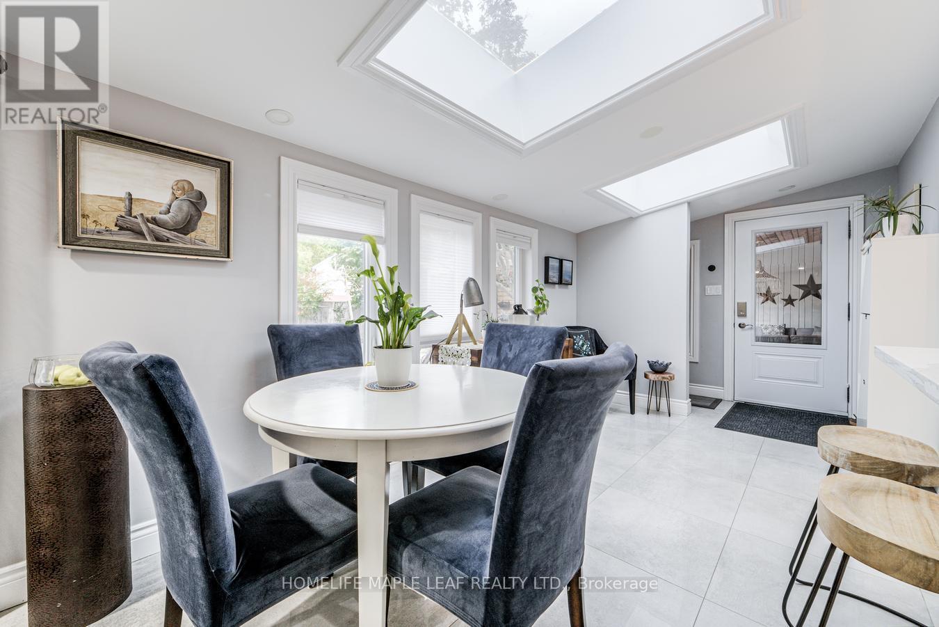 12 ADAMSON STREET N - 15