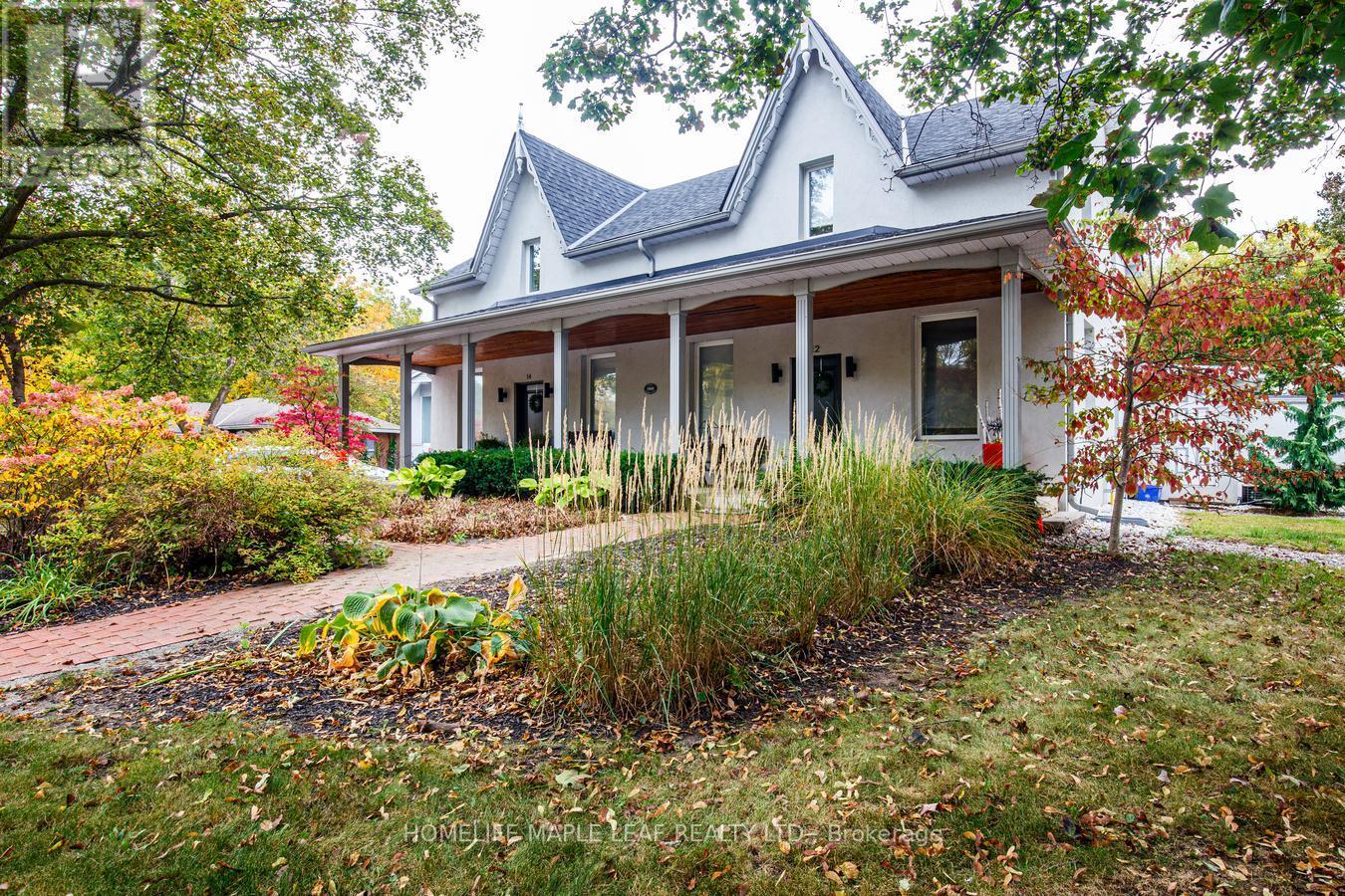 12 ADAMSON STREET N - 2