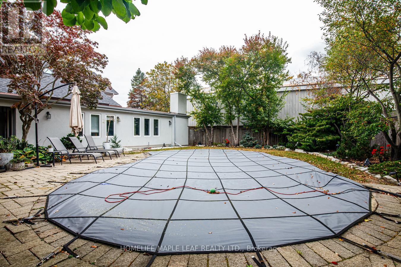 12 Adamson Street North, Halton Hills, ON photo 32