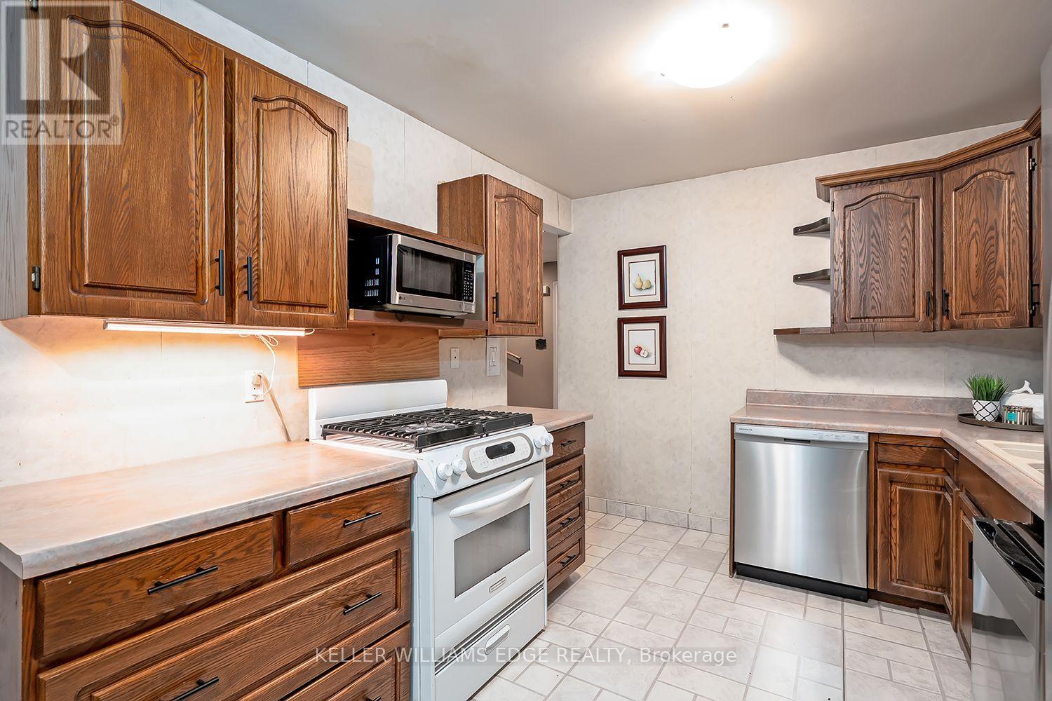 2- 473 Woodview Road, Burlington, ON photo 12