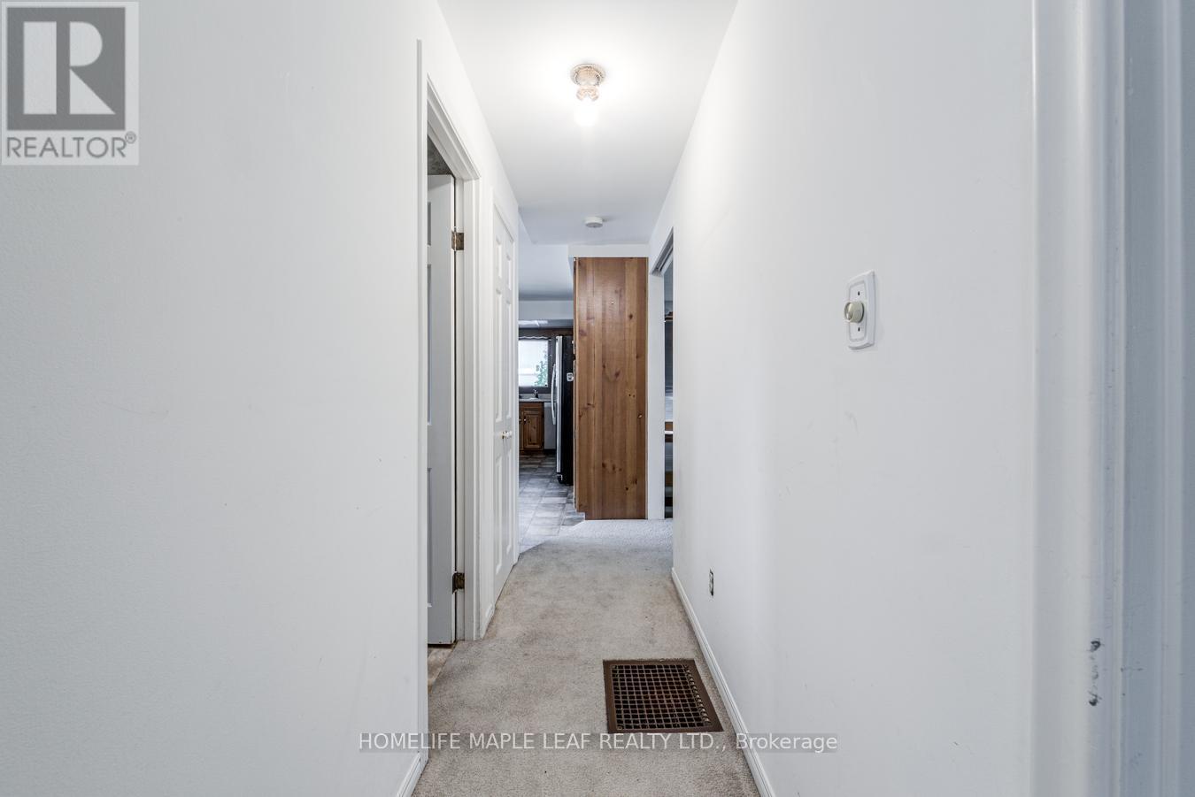 18 ADAMSON STREET S - 17