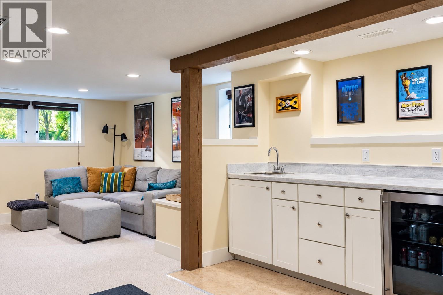 2071 Abbott Street - 32