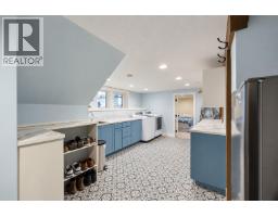 2071 Abbott Street, Kelowna, BC V1Y1C5 Photo 33