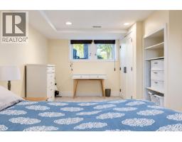 2071 Abbott Street, Kelowna, BC V1Y1C5 Photo 36
