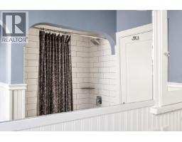2071 Abbott Street, Kelowna, BC V1Y1C5 Photo 24