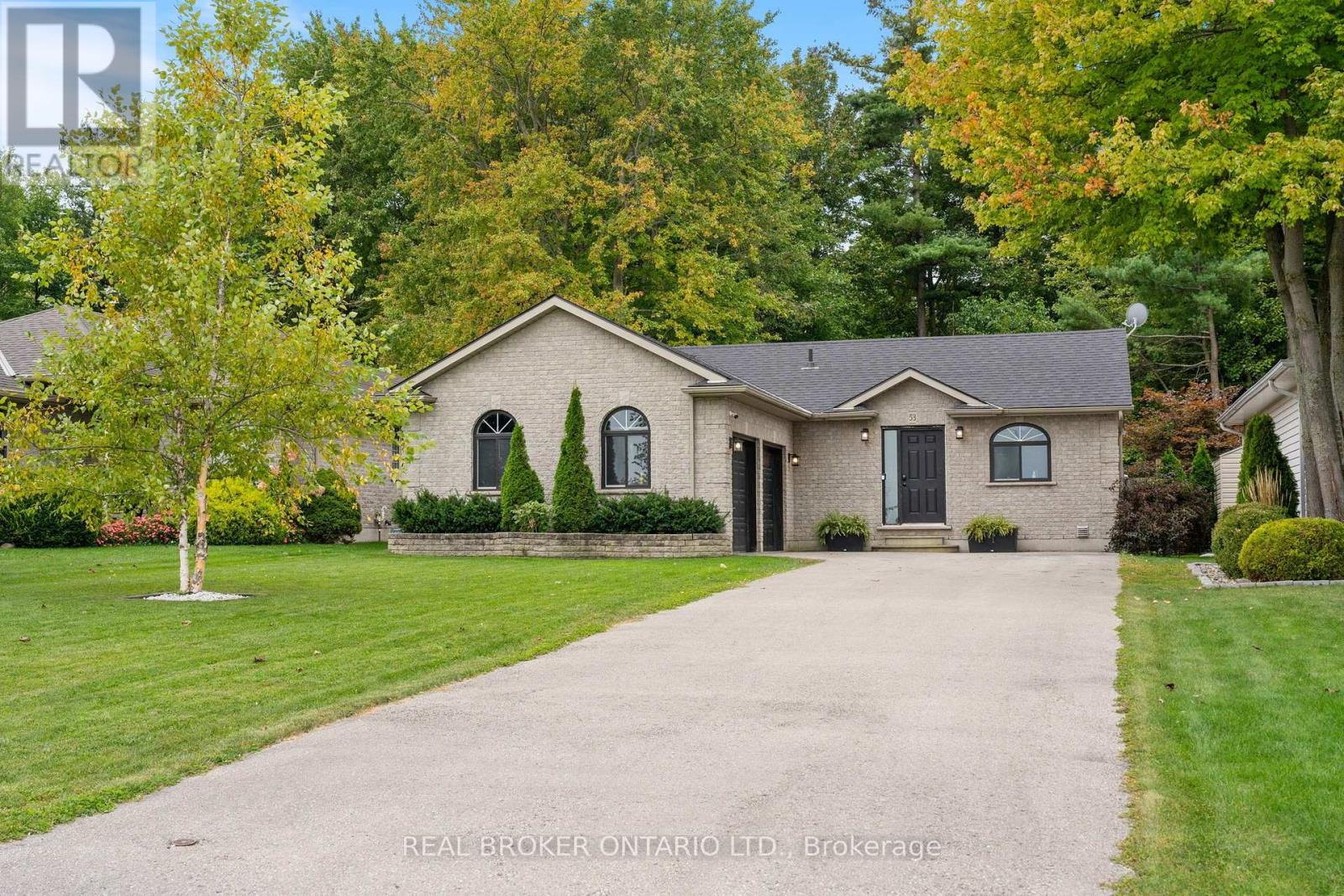 53 Hawtrey Road North, Norfolk, ON photo 3