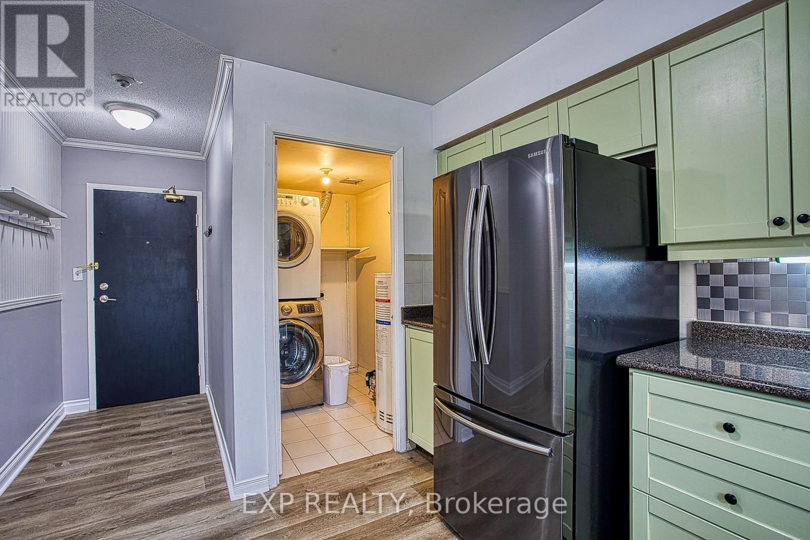 502- 17 King Street East, Hamilton, ON photo 9
