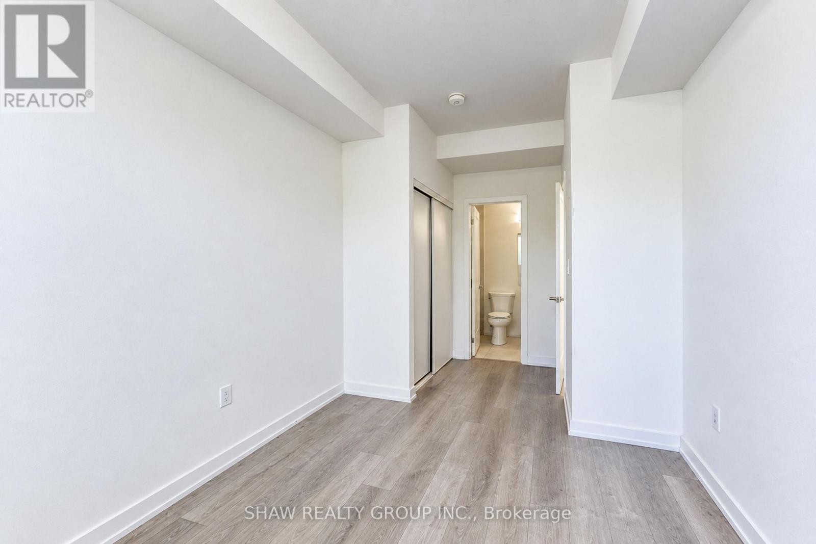 #D16 10 PALACE STREET - 33
