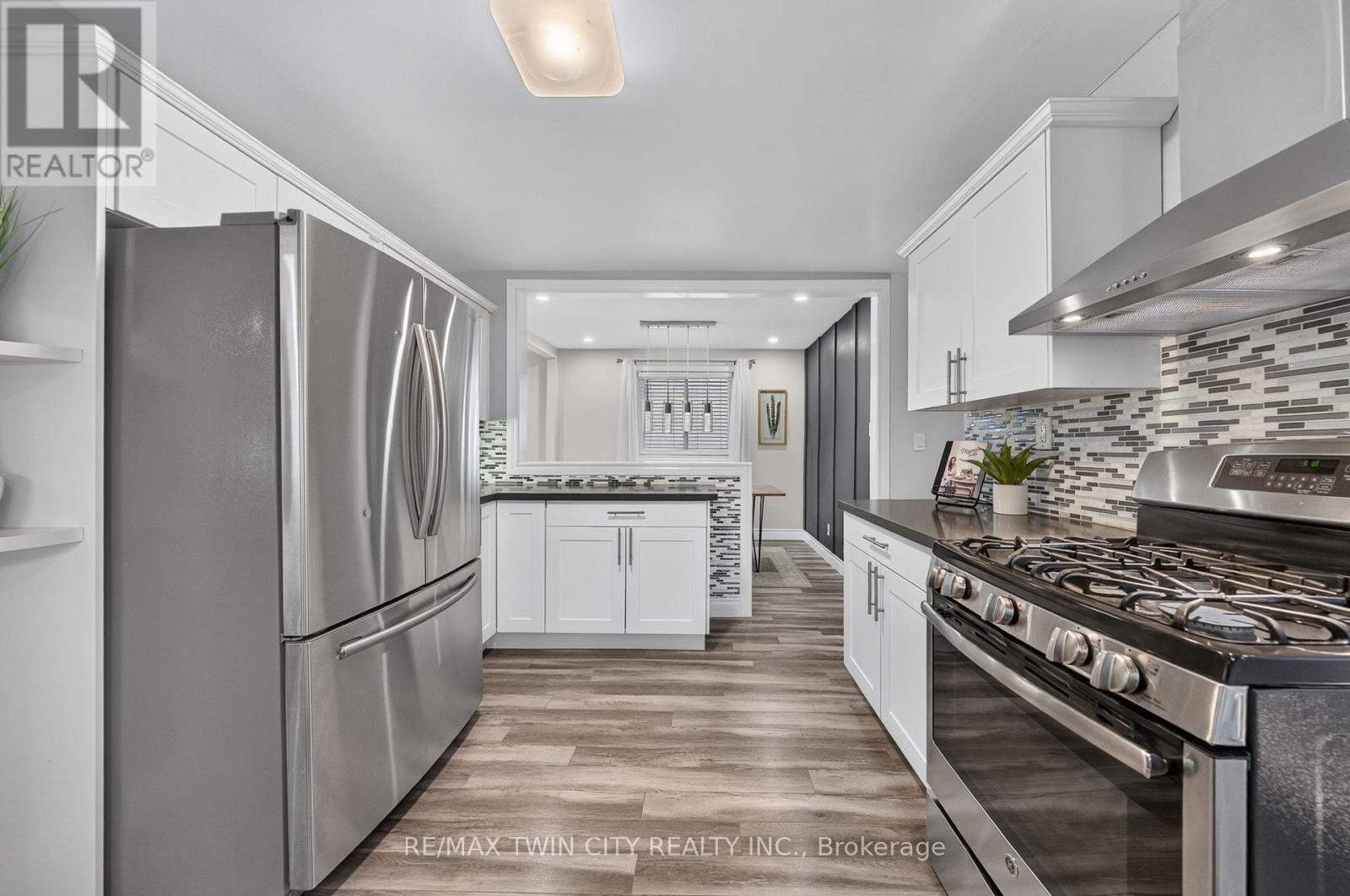 150 Coach Hill Drive, Kitchener, ON photo 19