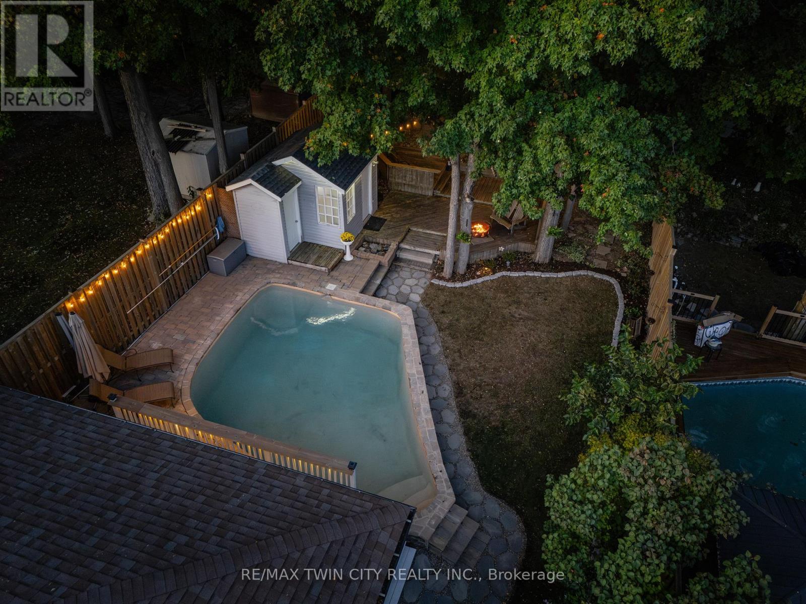 150 Coach Hill Drive, Kitchener, ON photo 35