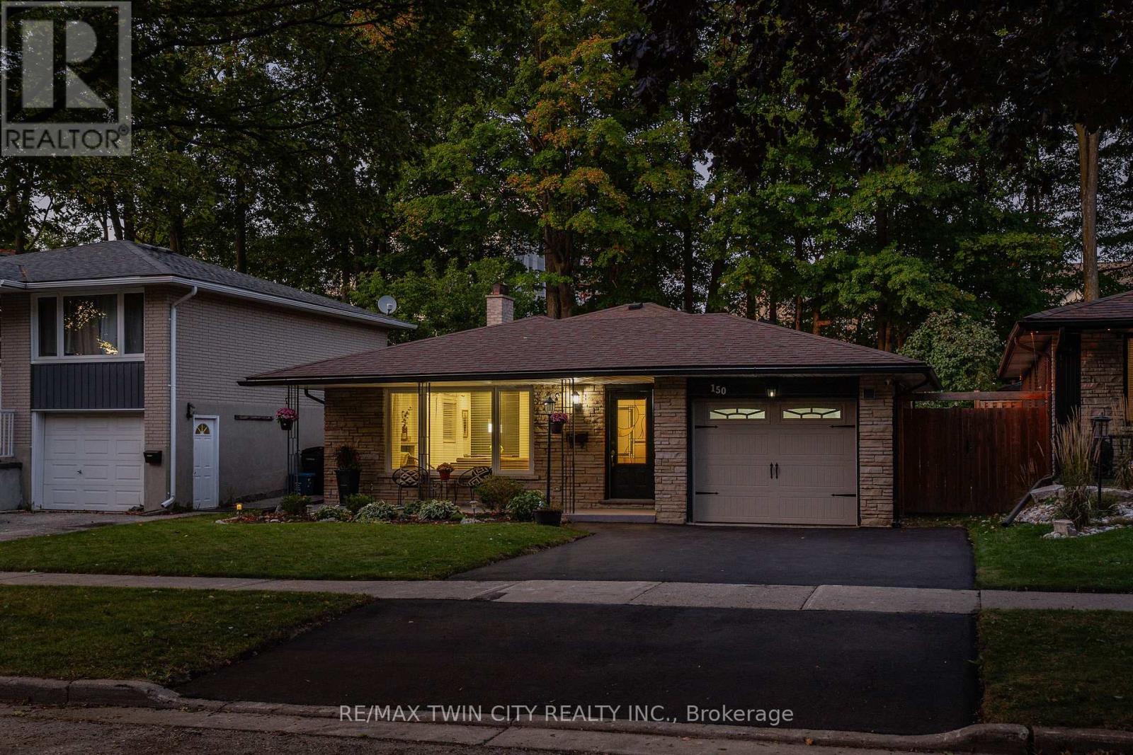 150 Coach Hill Drive, Kitchener, ON photo 5