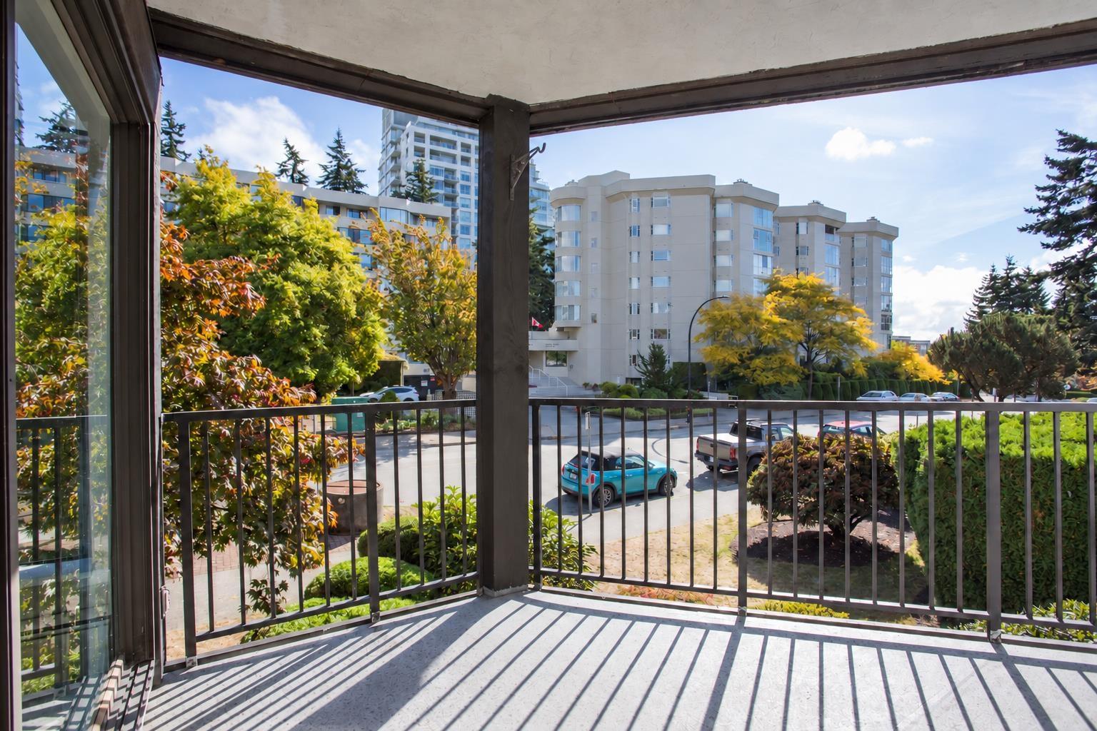 310 1437 FOSTER STREET, White Rock