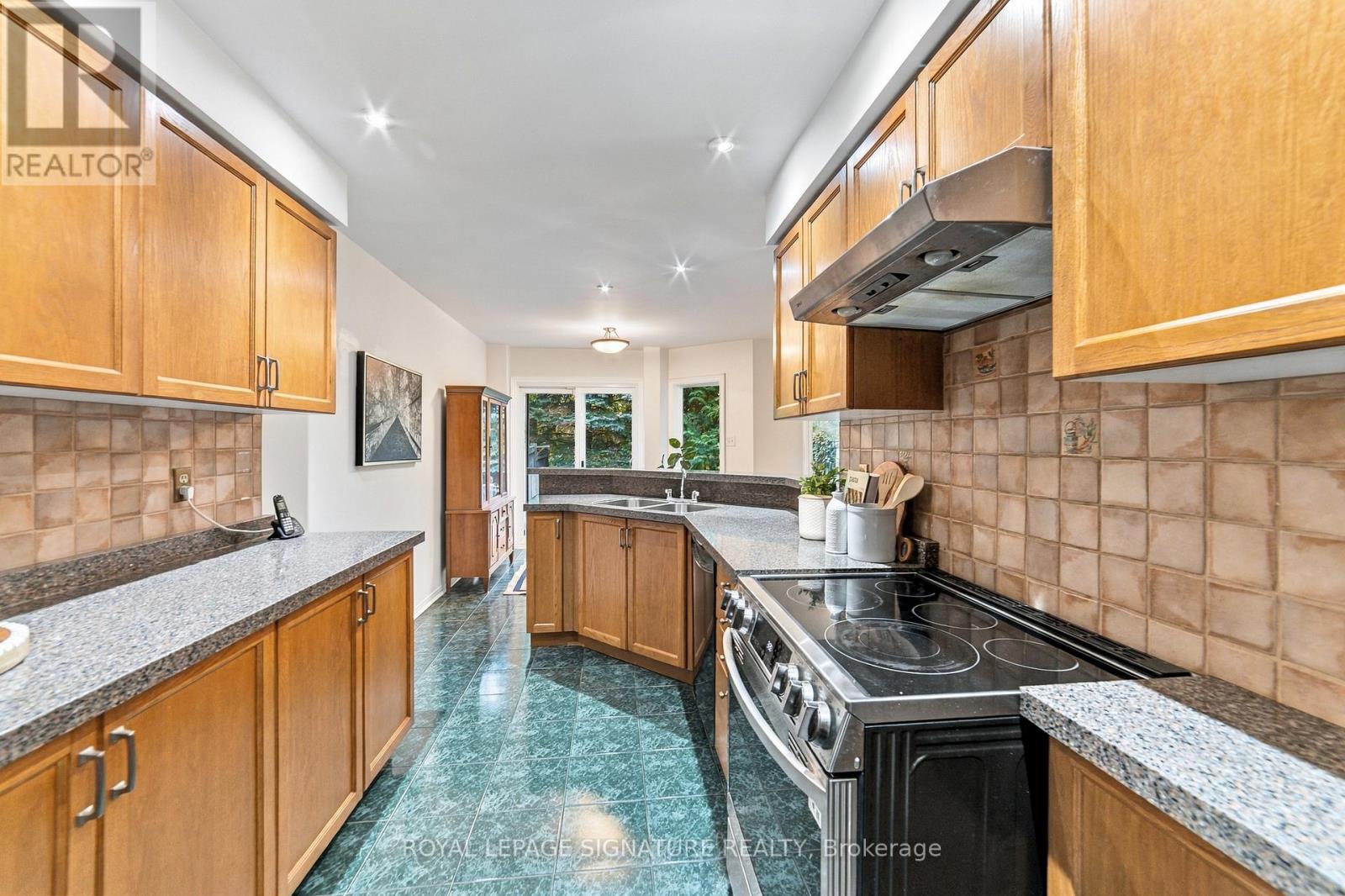 1152 WESTVIEW TERRACE - Image 14