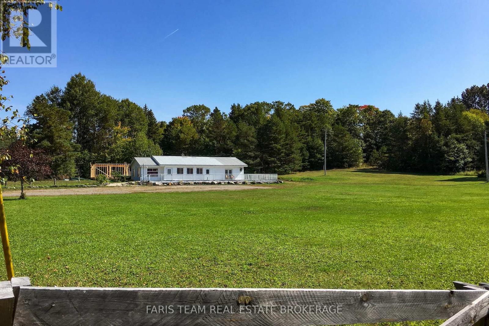 2180-2186 Highway 141, Muskoka Lakes, ON photo 19
