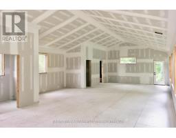 2180-2186 Hwy 141, Muskoka Lakes, ON P0B1L0 Photo 27