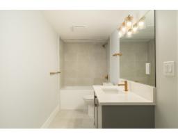 2878 203 Street, Langley, BC V2Z0B4 Photo 32